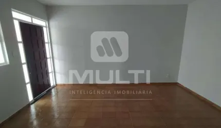 Casa com 4 quartos à venda na Cidade Jardim, Uberlândia  por R$ 650.000