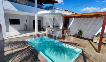 Casa com 5 quartos à venda no Parque Residencial do Camaru, Uberlândia  por R$ 1.025.000