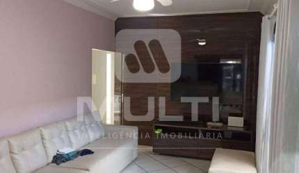 Casa com 3 quartos à venda no Custódio Pereira, Uberlândia  por R$ 600.000