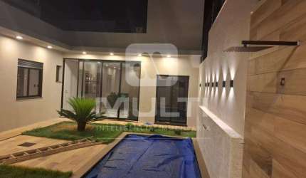 Casa com 3 quartos à venda no Grand Ville, Uberlândia  por R$ 1.290.000