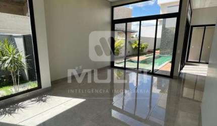 Casa em condomínio fechado com 3 quartos à venda no Alphaville, Uberlândia  por R$ 1.990.000