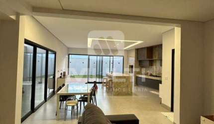 Casa em condomínio fechado com 3 quartos à venda no Alto Umuarama, Uberlândia  por R$ 1.750.000