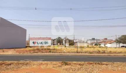 Terreno comercial à venda no Trianon, Uberlândia  por R$ 3.500.000