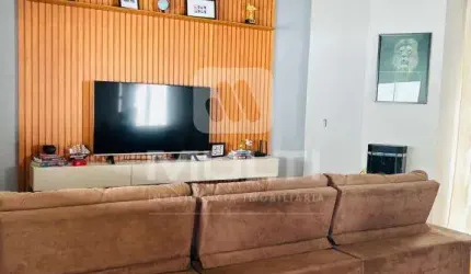 Casa com 3 quartos à venda no Alto Umuarama, Uberlândia  por R$ 980.000