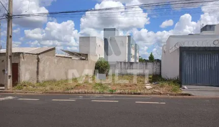 Terreno comercial à venda no Shopping Park, Uberlândia  por R$ 200.000
