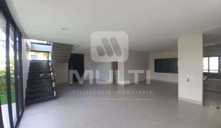 Casa em condomínio fechado com 4 quartos à venda em Laranjeiras, Uberlândia  por R$ 4.600.000