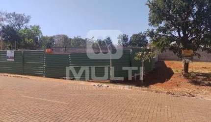 Terreno em condomínio fechado à venda em Laranjeiras, Uberlândia  por R$ 630.000