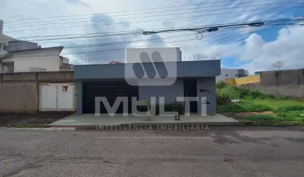 Casa com 3 quartos para alugar no Tubalina, Uberlândia  por R$ 4.500