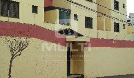 Apartamento com 3 quartos para alugar no Patrimônio, Uberlândia  por R$ 1.700