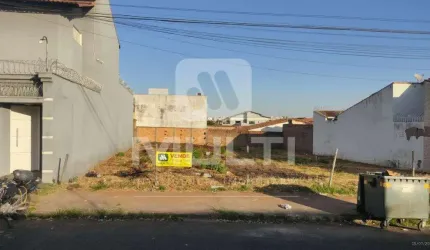 Terreno comercial à venda no Presidente Roosevelt, Uberlândia  por R$ 310.000