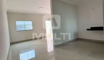 Casa com 2 quartos à venda no Jardim Brasília, Uberlândia  por R$ 350.000