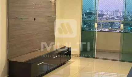 Apartamento com 3 quartos à venda no Brasil, Uberlândia  por R$ 560.000
