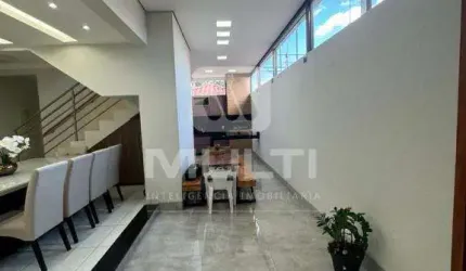 Casa com 3 quartos à venda no Jardim Holanda, Uberlândia  por R$ 530.000