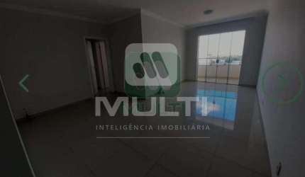Apartamento com 3 quartos à venda no Brasil, Uberlândia  por R$ 600.000