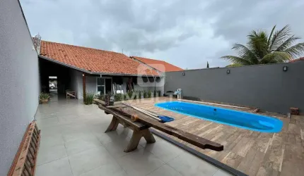 Casa com 4 quartos à venda em Granada, Uberlândia  por R$ 880.000