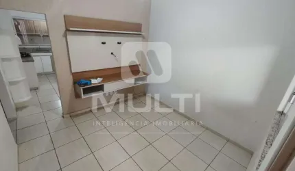 Casa com 3 quartos à venda no Jardim Holanda, Uberlândia  por R$ 290.000