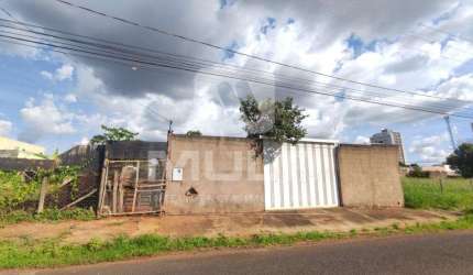 Terreno à venda no Tibery, Uberlândia  por R$ 800.000