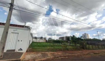 Terreno à venda no Tibery, Uberlândia  por R$ 730.000