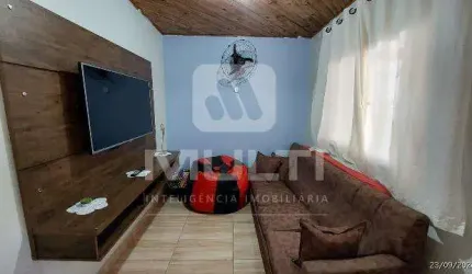 Casa com 3 quartos à venda em São Jorge, Uberlândia  por R$ 300.000