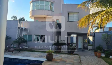 Casa com 4 quartos à venda no Altamira, Uberlândia  por R$ 2.600.000
