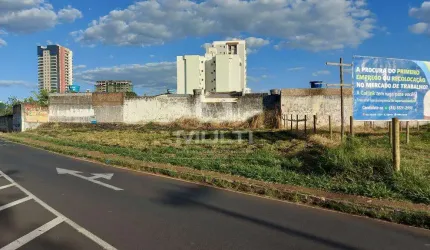 Terreno à venda no Tubalina, Uberlândia  por R$ 540.000