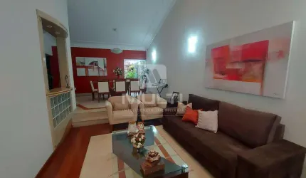 Casa com 3 quartos à venda no Tibery, Uberlândia  por R$ 1.300.000