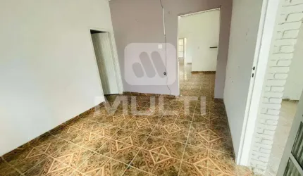 Casa com 2 quartos à venda no Jaraguá, Uberlândia  por R$ 320.000