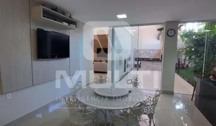 Casa com 4 quartos à venda no Santa Mônica, Uberlândia  por R$ 2.300.000