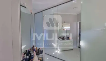 Casa com 4 quartos à venda no Morada da Colina, Uberlândia  por R$ 2.100.000