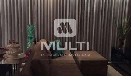 Apartamento com 2 quartos à venda no Martins, Uberlândia  por R$ 750.000