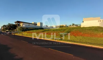 Terreno em condomínio fechado à venda no Gávea, Uberlândia  por R$ 750.000