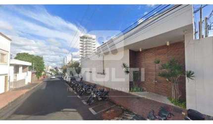 Casa comercial à venda no Centro, Uberlândia  por R$ 5.900.000