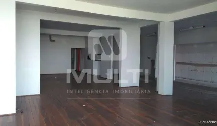 Casa comercial para alugar no Lidice, Uberlândia  por R$ 8.000
