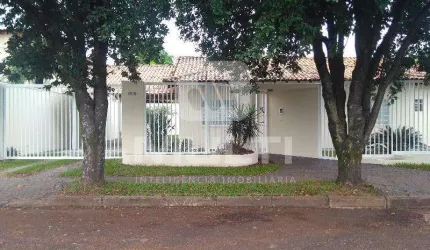 Casa com 3 quartos para alugar no Morada da Colina, Uberlândia  por R$ 3.800