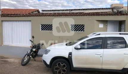 Casa com 4 quartos para alugar no Presidente Roosevelt, Uberlândia  por R$ 3.300