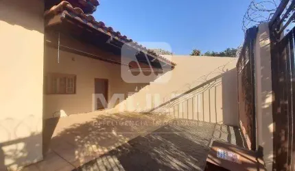 Casa comercial para alugar no Umuarama, Uberlândia  por R$ 5.000