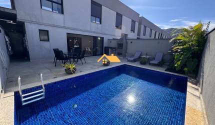 Casa com Piscina Privativa em Condomínio Fechado ? Barra do Sahy