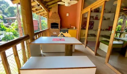 Residencial Mata azul em maresias: 3 Quartos, 1 Suíte, 2 Salas, 2 Banheiros, 2 Vagas - São Sebastião-SP