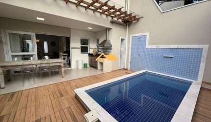 CASA EM CONDOMÍNIO NA PRAIA DE JUQUEHY