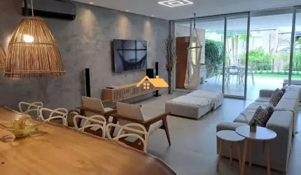 Casa de Luxo em Condomínio à Venda em Maresias - São Sebastião-SP: 4 Quartos, 2 Suítes, 2 Salas, 4 Banheiros, 3 Vagas, 220 m².