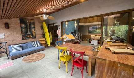 CASA EM CONDOMÍNIO NA PRAIA DE BARRA DO SAHY