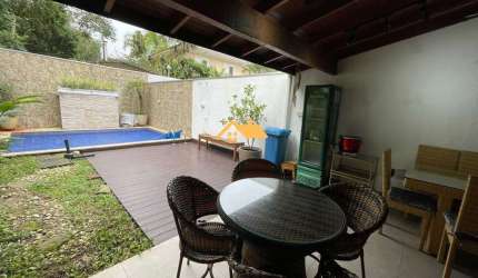 CASA EM CONDOMÍNIO NA PRAIA DE JUQUEHY