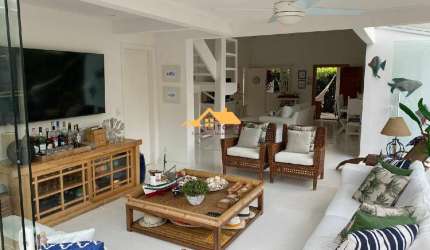 Casa em Condomínio de Luxo na Baleia, São Sebastião-SP: 5 Quartos, 5 Suítes, 3 Salas, 5 Banheiros, 3 Vagas, 350 m². Venha Conferir!