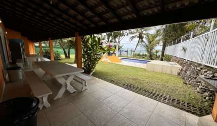 Imperdível casa em Maresias, São Sebastião-SP: 5 quartos, 5 suítes, 2 salas, 5 banheiros, 4 vagas na garagem, 250m².