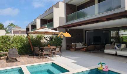 CASA EM CONDOMINIO FRENTE AO MAR NA PRAIA DO ENGENHO