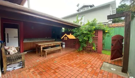 Casa no Condomínio capitanias de Maresias com 3 Quartos, 1 Suíte e 3 Vagas de Garagem - São Sebastião-SP