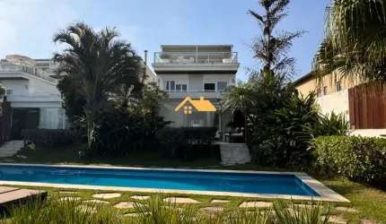Casa de luxo em condomínio à venda em Juquehy, São Sebastião-SP: 5 quartos, 5 suítes, 3 salas, 5 banheiros, 2 vagas, 305m².