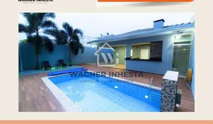 Casa com piscina aquecida à venda, com ar condicionado, cozinha planejada com eletros, área gourmet