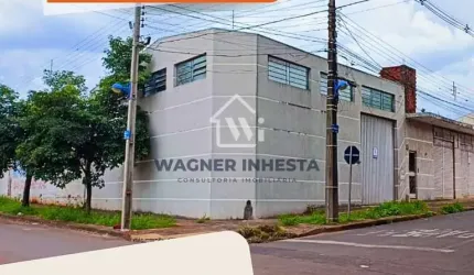 ATENÇÃO INVESTIDOR**Barracão à venda, com 2 salões, com estrutura pra construir sobrado, estuda per