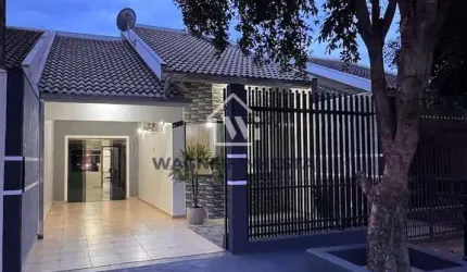 Investidor renda garantida de R$2.400,00 com aluguel, Casa à venda, no Jardim Monte Rei, em Maringá